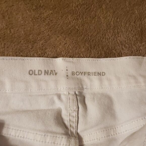 ❤ 3/$20 Old Navy shorts - Picture 3 of 5